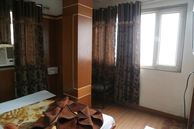 ניו דלהי White House Tourist Lodge מראה חיצוני תמונה