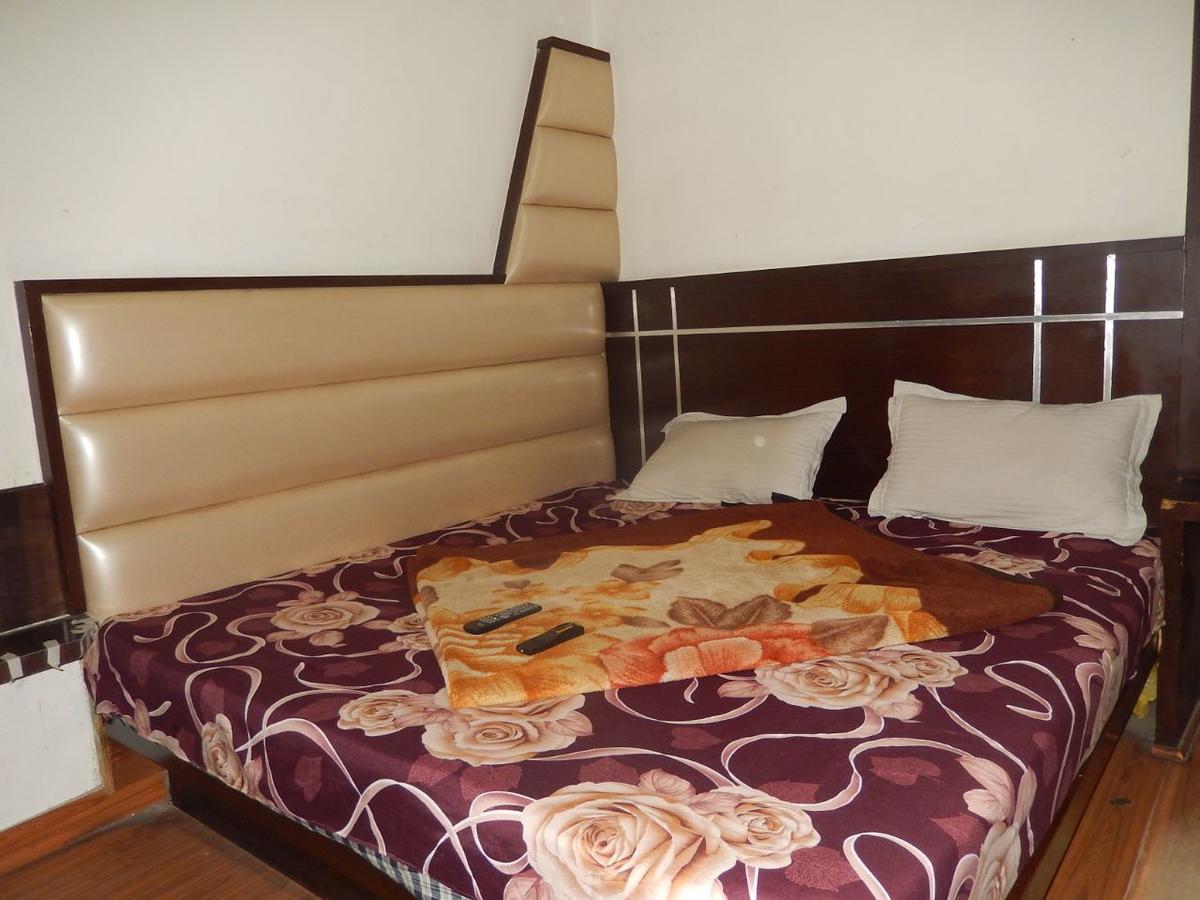 ניו דלהי White House Tourist Lodge מראה חיצוני תמונה