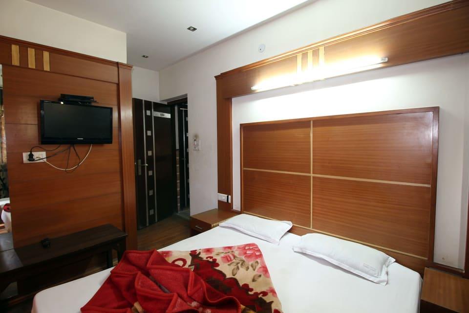ניו דלהי White House Tourist Lodge מראה חיצוני תמונה